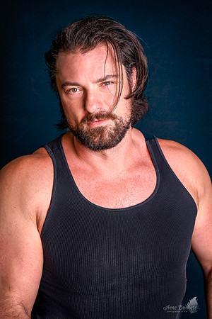 MODEL / ACTOR