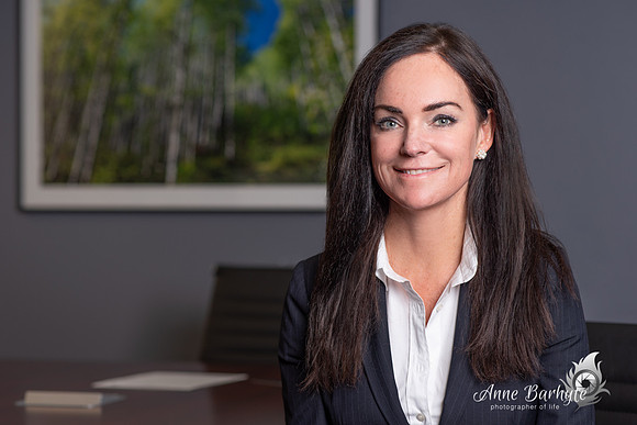 LAWYER
