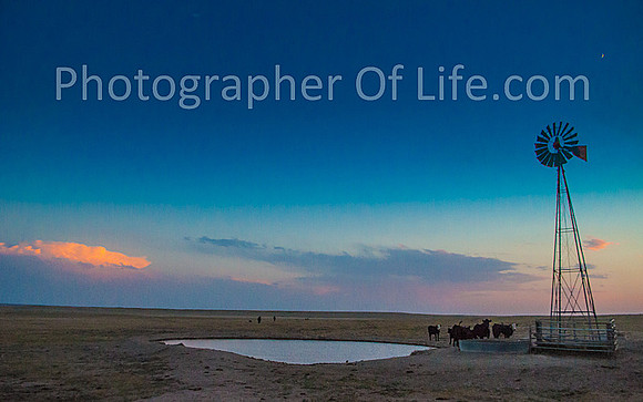Pawnee Buttes Grasslands at Dusk